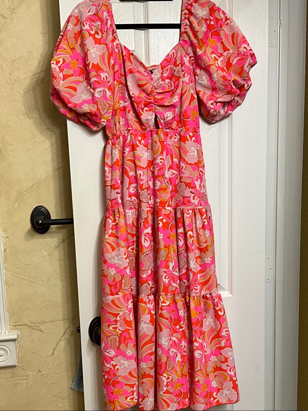 Pink Floral Puff-Sleeve Tiered Midi Dress